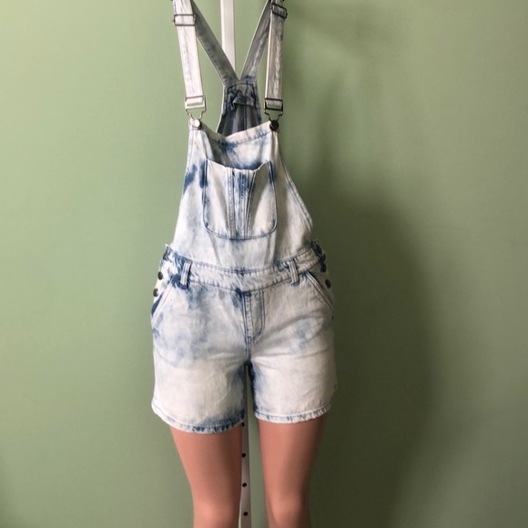 Forever 21 Suspenders - Picture 1 of 8